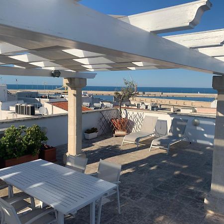 Palazzo Dei Gesuiti Appartamento Con Terrazza Privata Monopoli Bagian luar foto